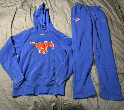 Conjunto de sudadera con capucha y pantalones deportivos SMU Mustangs emitidos por el equipo Nike azul mediano Foto 1 de 4