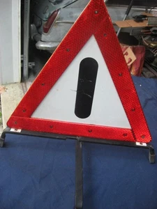 Mercedes Benz W123 W126 500SEL Portable Hazard Emergency Warning Triangle OEM - Picture 1 of 4