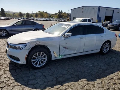WHT RIGHT FENDER 41007427514 2016-2019 BMW 740I Foto 1 de 4