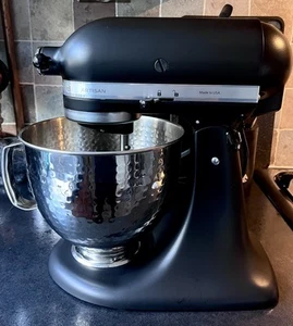 KitchenAid Artisan 156 Stand Mixer Matte Black with Hammered Bowl 4.8L Tilt Head - Picture 1 of 11