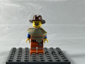 Lego The Lego Movie GameStop Exclusive Emmet Poncho