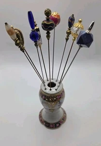 Porta spille cappello vintage porcellana design floreale con 10 spille cappello - Foto 1 di 15