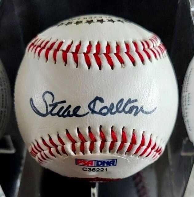 Steve Carlton Signed Baseball Phillies – COA – Memorabilia Expert