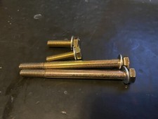 04-07 International DT466e EGR Model HPOP High Pressure Oil Pump Bolts