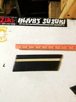 Suzuki SIDEKICK GEO TRACKER 2 DOOR Driver Rear FENDER TRIM MOLDING MOULDING - Image 1 of 2