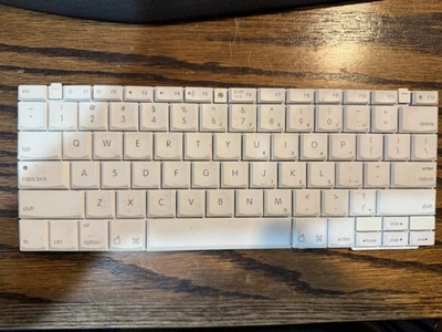 APPLE IBOOK PowerBook KEYBOARD 11" CM-2 E206453 WHITE - Image 1 of 4
