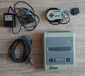 Super Nintendo SNES Region Free Dézonée 60/50 Hz testée et fonctionnelle - Imagen 1 de 3