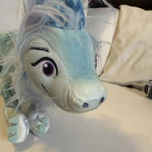 Juguete de peluche azul de 26"" de Disney Raya y el último dragón Sisu Dragon - Imagen 1 de 11