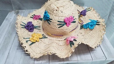 Chapéu de praia vintage anos 60 anos 70 abas onduladas palha sol ráfia flores estilo Riviera - Imagem 1 de 4