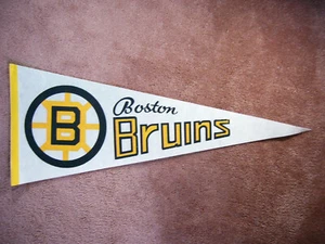 1970'S BOSTON BRUINS NHL HOCKEY PENNANT FLAG SHARP!! - Picture 1 of 4