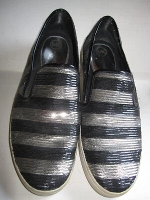 Zapato sin cordones para mujer Michael Kors Keaton 9M plateado y negro, lentejuelas a rayas Foto 1 de 4