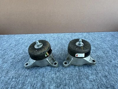 GENESIS G70 G80 G90 2017-2025 OEM PAR DE SOPORTES DE MOTOR IZQUIERDO Y DERECHO JUEGO DE 3,3 L Foto 1 de 4