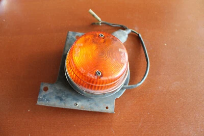 Feu clignotant  avec platine - Datsun Nissan 100A 120A - IKI 3009 - Photo 1/2