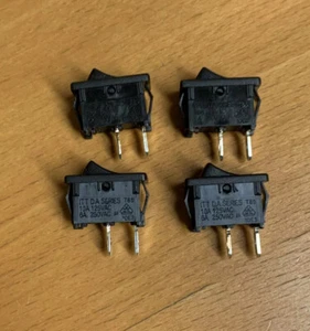 C&K / ITT DA102J12S215QF SWITCH ROCKER SPST 16A 125V (4pcs = 1 lot) - Picture 1 of 2