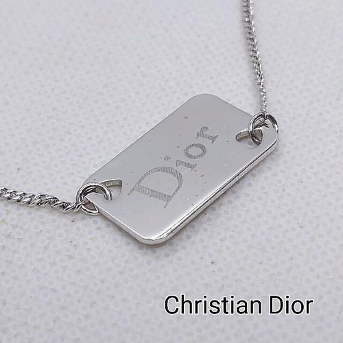 Bracciale Christian Dior con placca logo Christian Dior