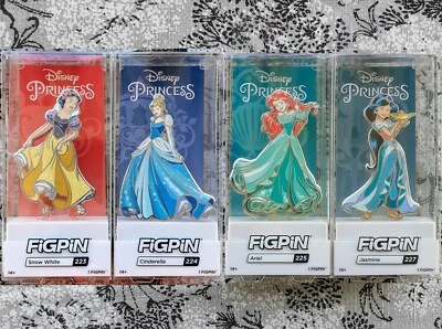 Prendedores Esmaltados Disney Princesas FiGPiN - CENICIENTA BLANCO COMO LA NIEVE JAZMÍN o ARIEL Foto 1 de 4