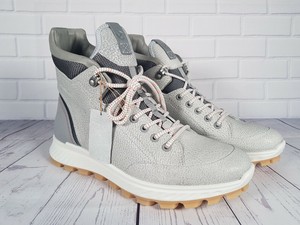 ecco ladies walking boots uk