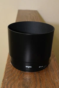 Sigma LH927-01 Lens Hood for 180mm f/2.8 APO Macro OS & 150-500mm F5.6 APO DG OS - Picture 1 of 6