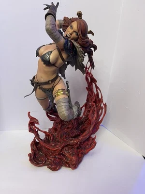 SIDESHOW RED SONJA UNA ESPADA SALVAJE ESTATUA 1/4 FORMATO PREMIUM Foto 1 de 4