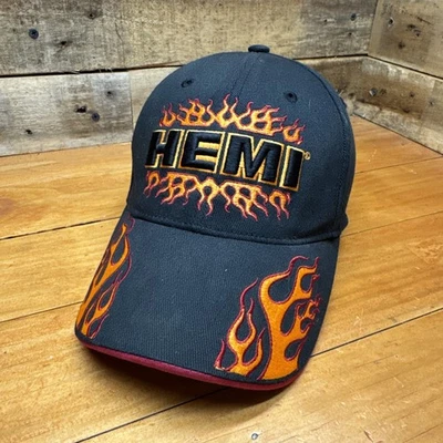 De colección Y2K 2006 Dodge Hemi Sombrero Negro con Llamas Bordadas Carreras MOPAR Envejecido Foto 1 de 4
