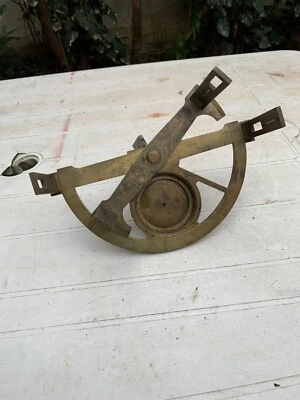 ANCIEN APPAREIL SCIENTIFIQUE A IDENTIFIER - Photo 1/4