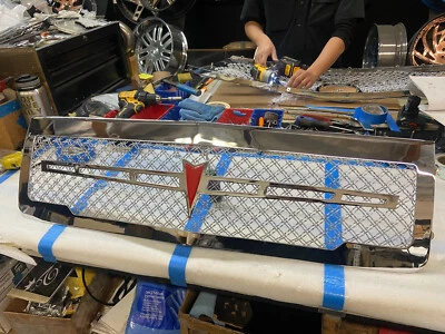 Pontiac Parisienne 1981-1986 cromo doble tejido malla parrilla Tiarra con emblema Foto 1 de 4