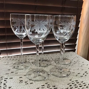 5 Antique 8 Oz Fancy Flowers And Bows Cut Crystal Wine Glasses Long Stem - Picture 1 of 5