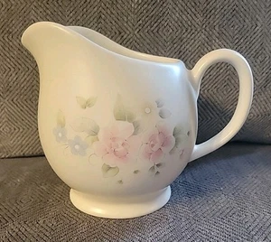 Brocca latte salsa barca salsa floreale rosa tè Pfaltzgraff vintage 3 tazze - Foto 1 di 7