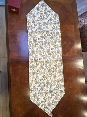 Hanukkah Table Runner – Gold & White Judaica Pattern, Menorahs, Stars of David, - Image 1 of 3