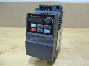 Delta Inverter VFD007EL23A Avvitatore a frequenza variabile AC VFD-EL 1HP 3 fasi 240V - Foto 1 di 2