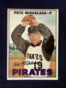 1967 #425 Pete Mikkelsen Pirates Topps  Free Shipping EX-NR-MT