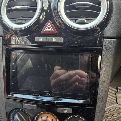 JVC KW-M595DBT 6.8” CarPlay Android Auto Mirroring DAB+ Radio Stereo - Image 1 of 4