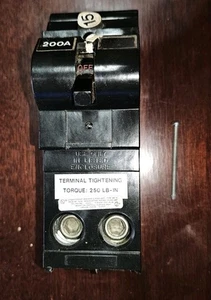 Murray Crouse-Hinds 200 Amp 2 Pole MD-A Circuit Breaker MD2200 240VAC - Open Box - Picture 1 of 5