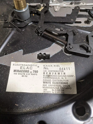 PIEZAS TOCADISCOS VINTAGE ELAC MIRACORD 760: ENGRANAJE, RALENTÍ, PALANCAS, PERILLAS, CONTRAPESO Foto 1 de 4