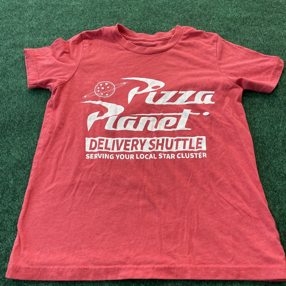 Camiseta Pizza Planet Toy Story Roja Manga Corta Algodón Niños Ver Medidas Foto 1 de 4