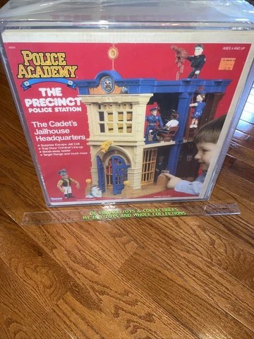 Vintage Police Academy The Precinct Police Station  Kenner 1989 NEW AFA 80+ 🔥 Cover