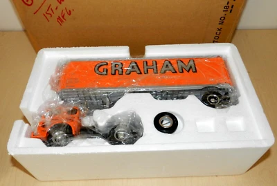 FIRST GEAR GRAHAM TRACTOR TRAILER NEW GEM PIECE #18-1844 1:34 SCALE - Image 1 of 4