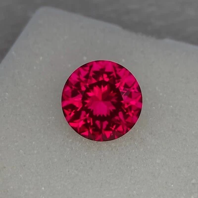 Precision Cut - 7.70 ct Lab Ruby, 12 MM Round Cut Ruby, Solitaire Gemstone - Image 1 of 4