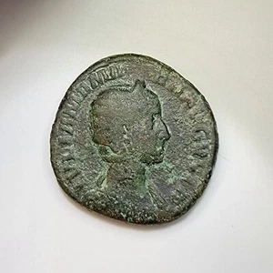 Julia Mamaea - 222-235 A.D - Bronze Sestertius - FELICITAS PVBLICA S C RIC # 676 - Picture 1 of 8