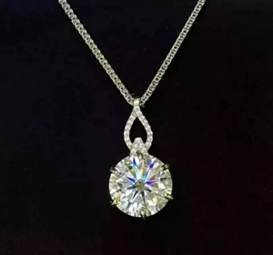 10 Ct Off White Lab Created Diamond Pendant Great Shine & Luster VVS1 Certified - Picture 1 of 3