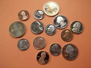 Tolles SET Starter oder Geschenkidee Lot 14 "S" Proof Gem UNC. Münzen (PCL10) - Bild 1 von 1