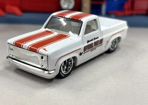 CUSTOM HOT WHEELS 83 SILVERADO -- OFFICIAL PACE CAR - MIT GOODYEAR GUMMIREIFEN - Bild 1 von 3