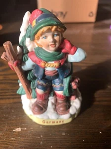 Zerbrechlicher Wanderer mit Hund, Germany Label, Schmuckstück, Winter, Schnee, Figur, 4,5 Zoll - Bild 1 von 5