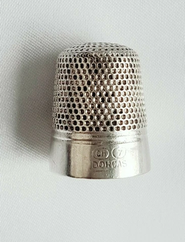 Silver THIMBLE ~ Charles Horner (CH) DORCAS ~ Size 7 Cover