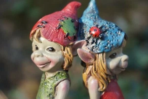 140074 FIGURINE TROLL COUPLE LOVE DOS A DOS AMOUR PIXIE ELFE PIXIES FEE - Imagen 1 de 6