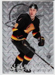 1995-96 DONRUSS ELITE CUTTING EDGE #7 ALEXANDER MOGILNY Vancouver Canucks