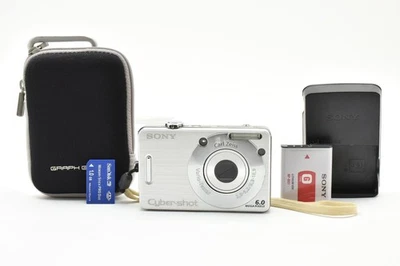 Sony Cyber-Shot DSC-W50 6,0 megapixel fotocamera digitale argento [EXC] solo ... - Immagine 1 di 4