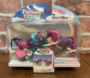 NUEVO (1996) Fantasy Fillies Mini Fillies Pegasus Horses Storm & Zoe difícil de encontrar - Imagen 1 de 16