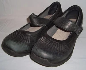 Dansko Kitty Black Leather Pleated Mary Janes 39 8.5 9 Buckle Strap Clog Shoes - Picture 1 of 11