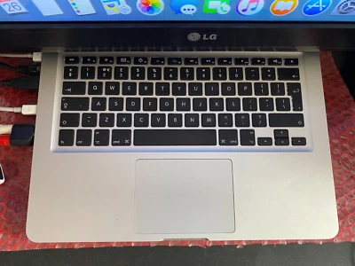 Macbook 13" fine 2008 - LEGGERE BENE DESCRIZIONE - Immagine 1 di 4